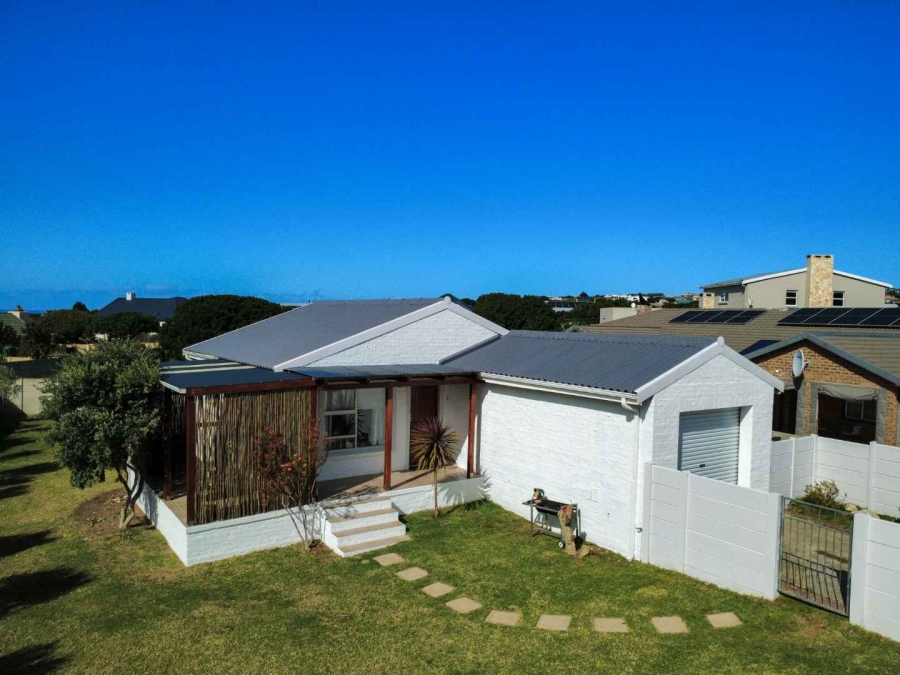 2 Bedroom Property for Sale in Stilbaai Wes Western Cape